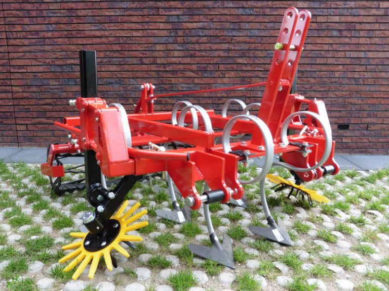 C8VB with finger weeders