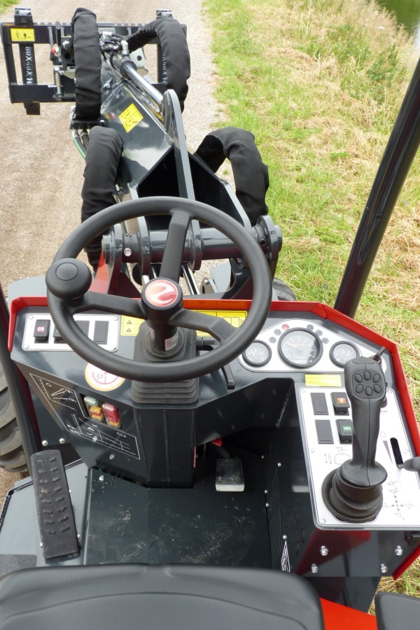 Norcar articulated loader A7236 inside the cabin