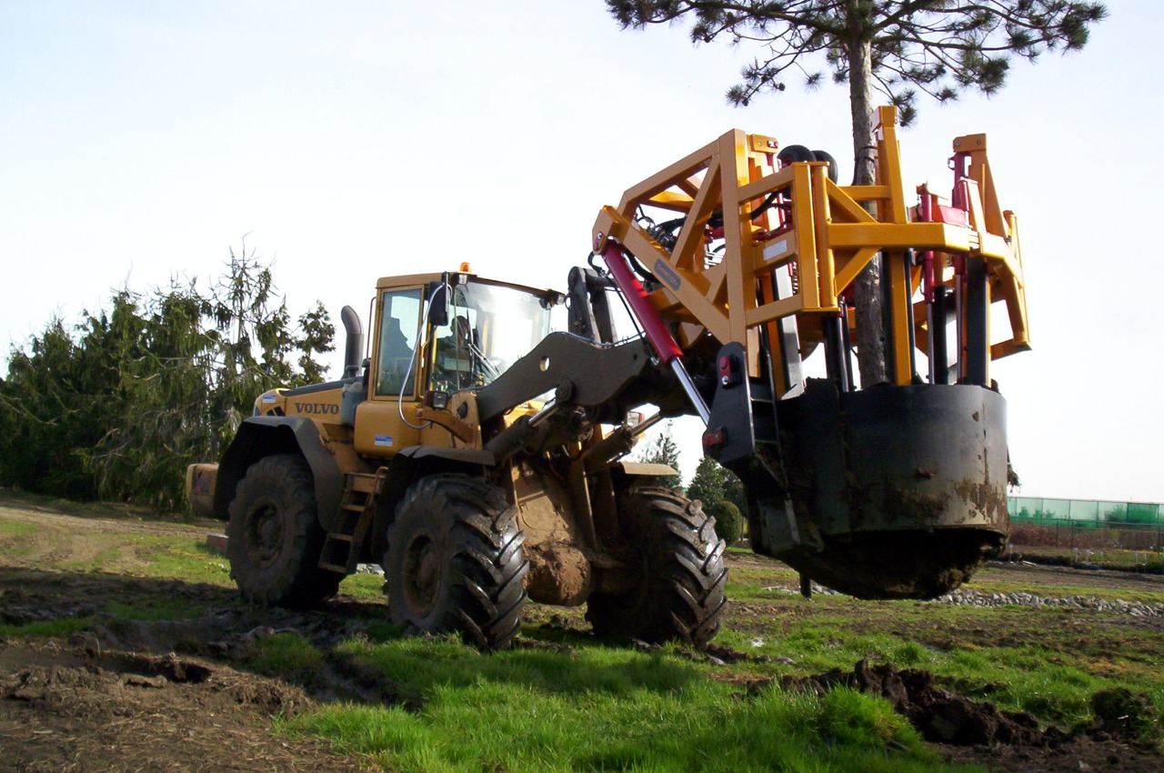 Tree spade loader mounted - Damcon tree nursery equipment