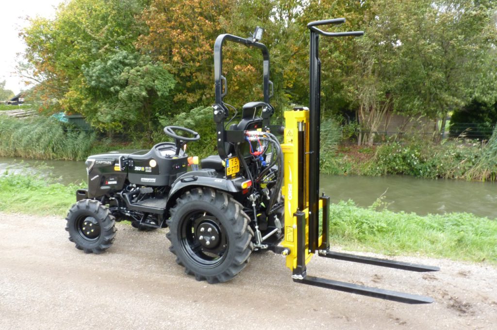 Tractor lifting mast - Damcon tree nursery equipment
