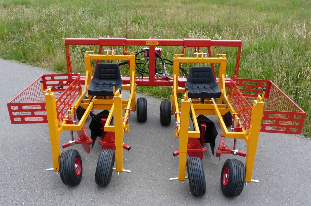 Damcon Compact plant machine, the PL-10 - Damcon tree nursery equipment