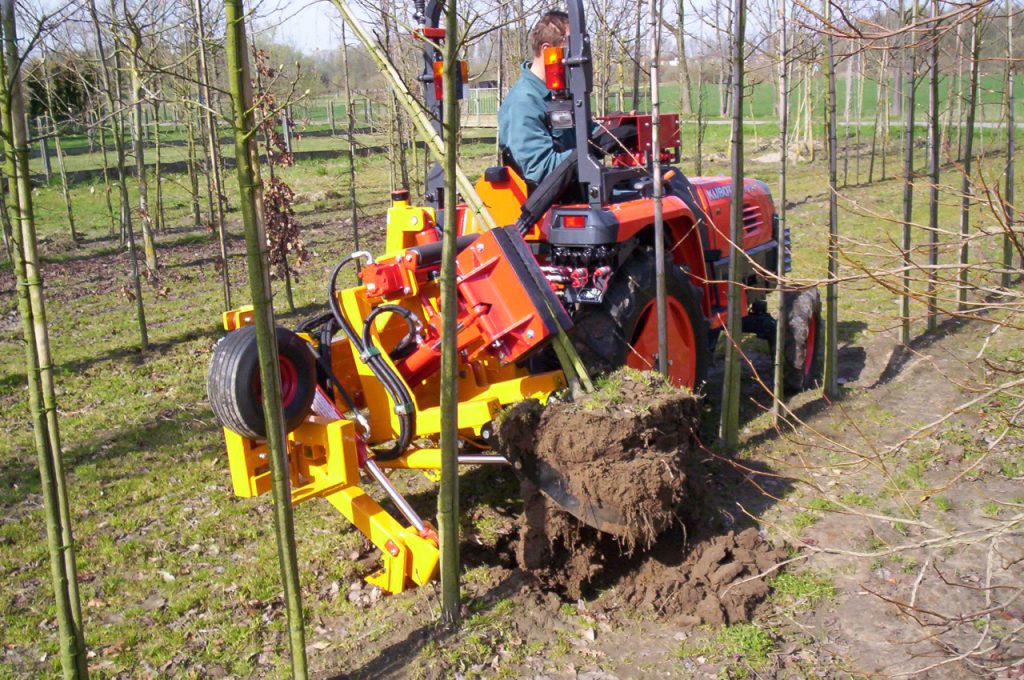 Select series tree lifting machines - Damcon tree nursery equipment