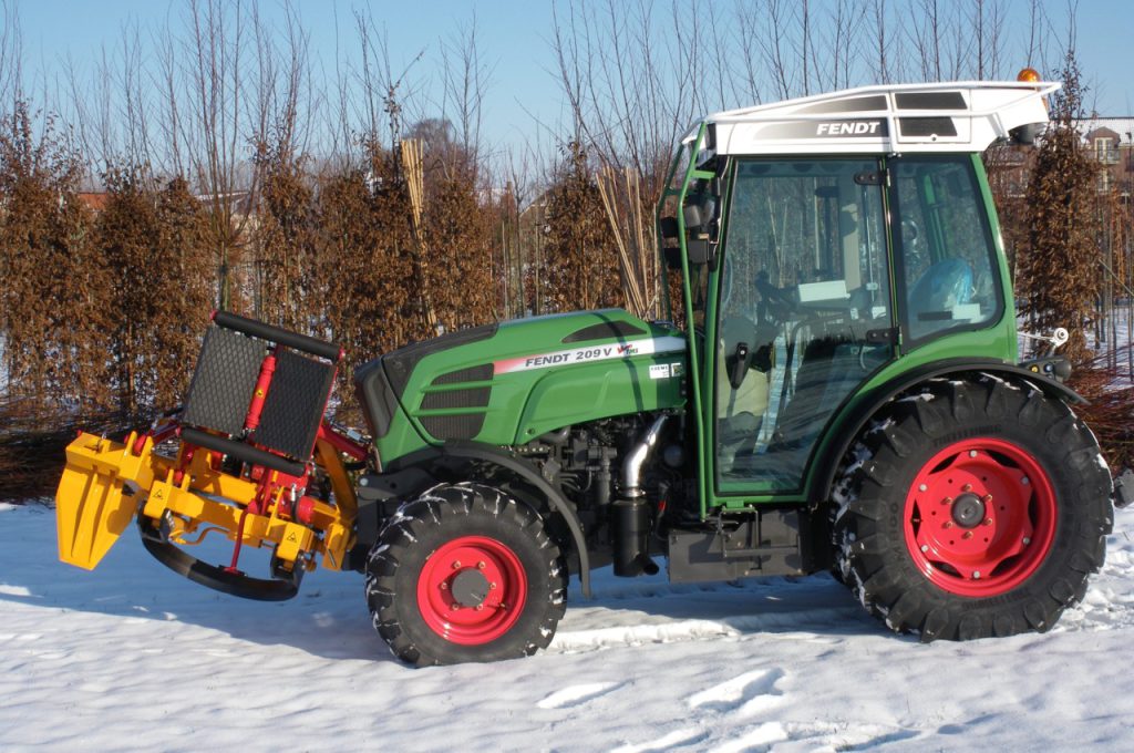 Select series tree lifting machines - Damcon tree nursery equipment