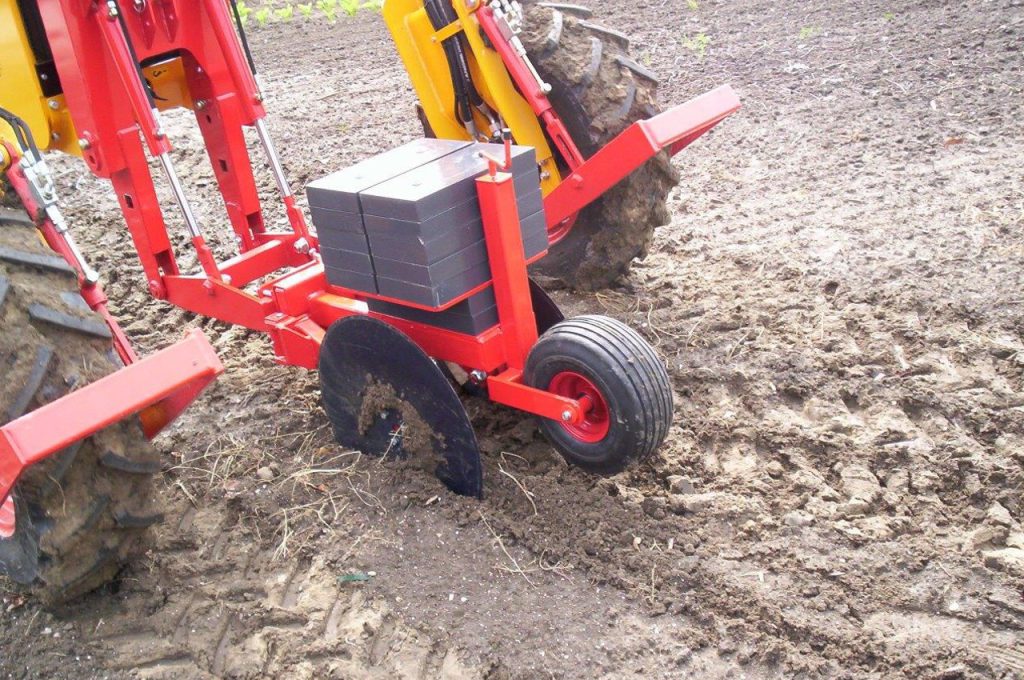 Portal tractor for Fruit Trees - Damcon tree nursery equipment