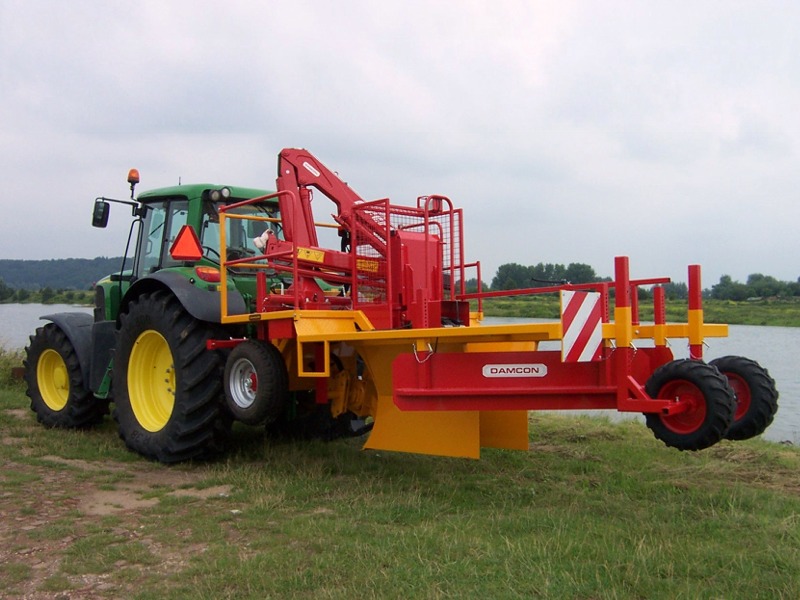 Compact plant machine, the PL-10 - Damcon tree nursery equipment