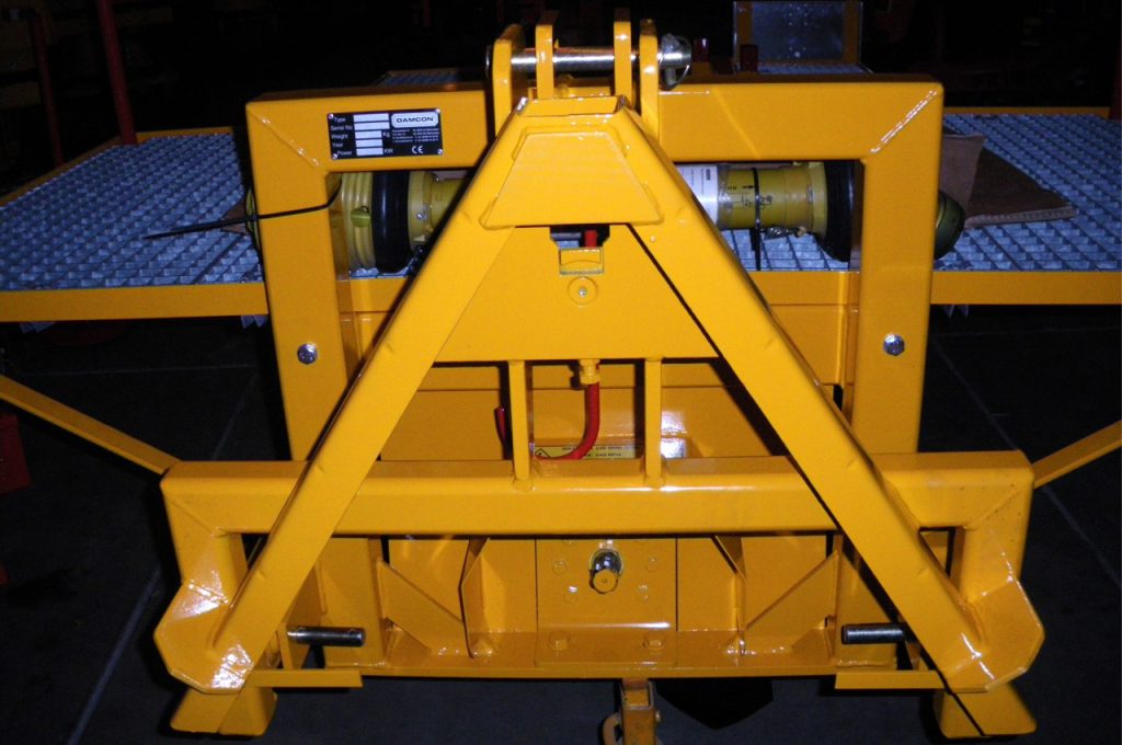 Accord 3-point console for the PL-40 plant machine