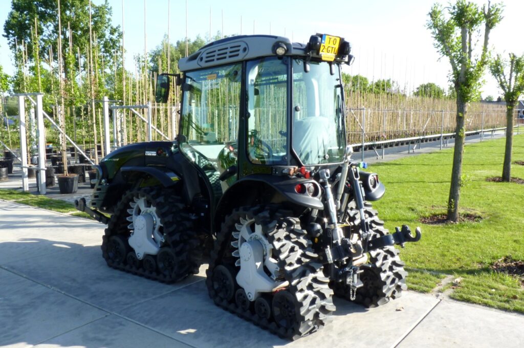 Antonio Carraro Mach 4 Tony track tractor
