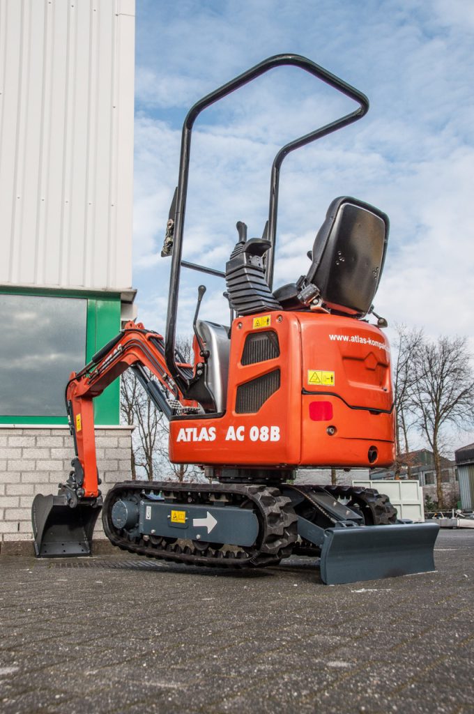 Atlas mini excavator AC 08B