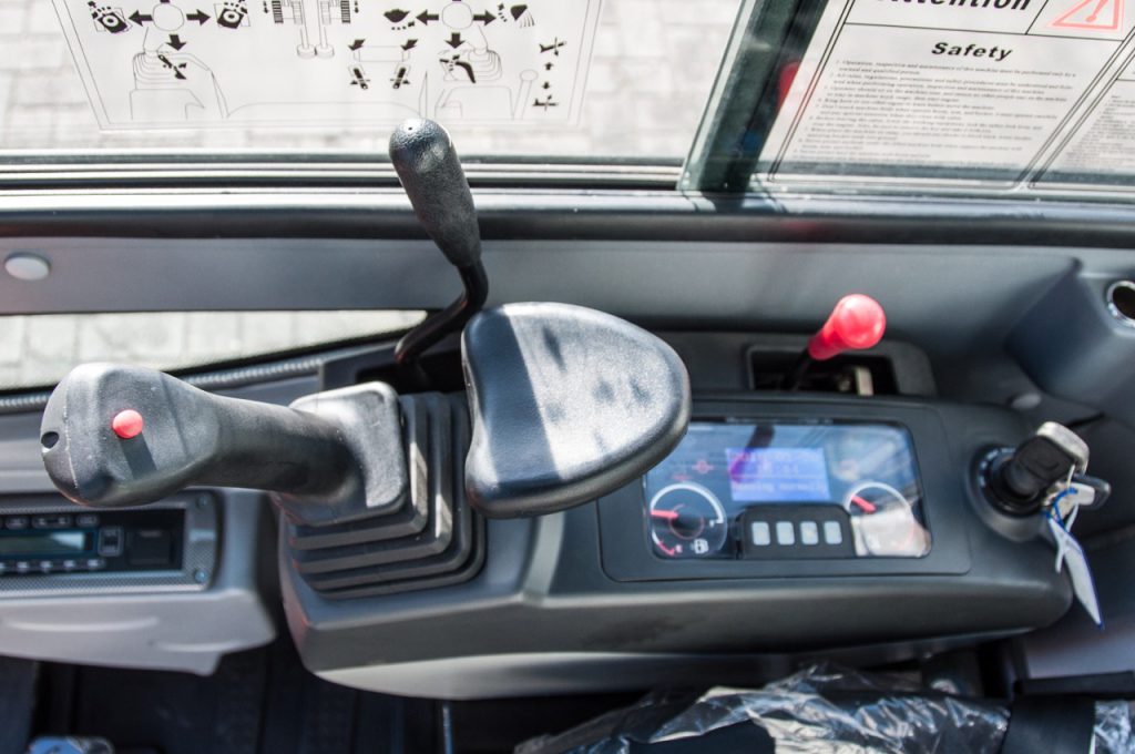 Controls an joystick - Atlas mini excavator AC 20F