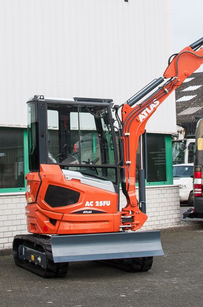 Atlas mini excavator AC 25UF