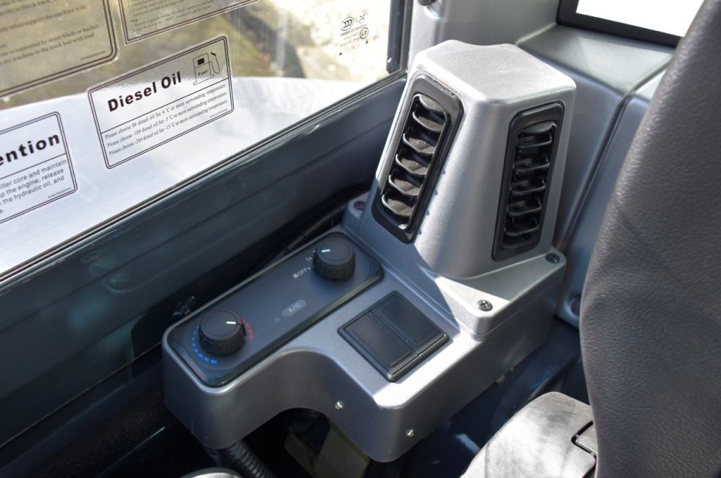 Climate controls - Atlas mini excavator AC 35UF