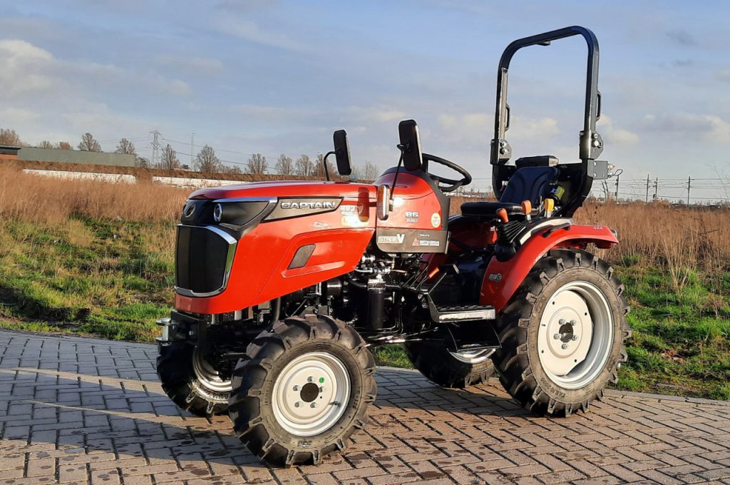 Captain 263 4-WD tractor