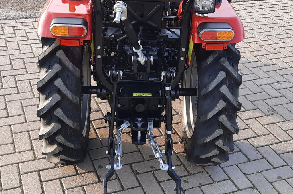 Captain 263 4-WD tractor