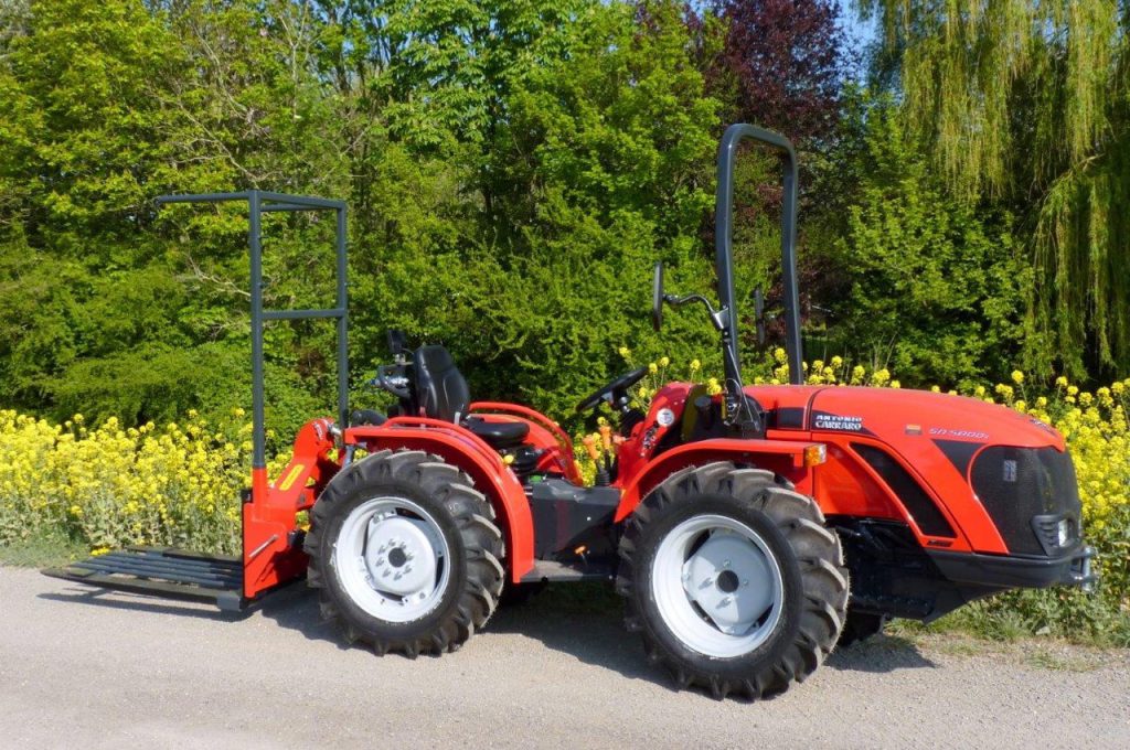 Antonio Carraro SN 5800 V with Wifo fork carriage