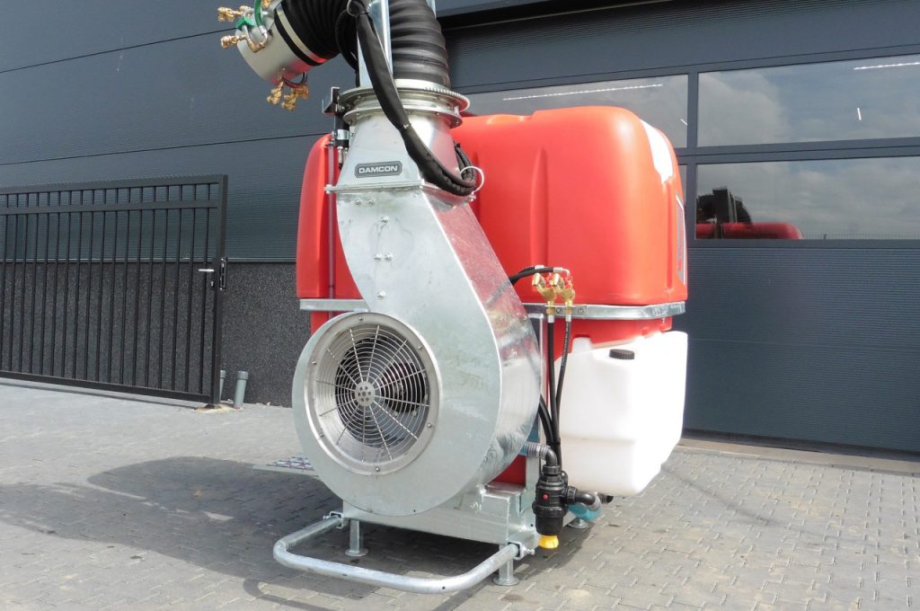 Dragone AZ2 1000 liter blower sprayer