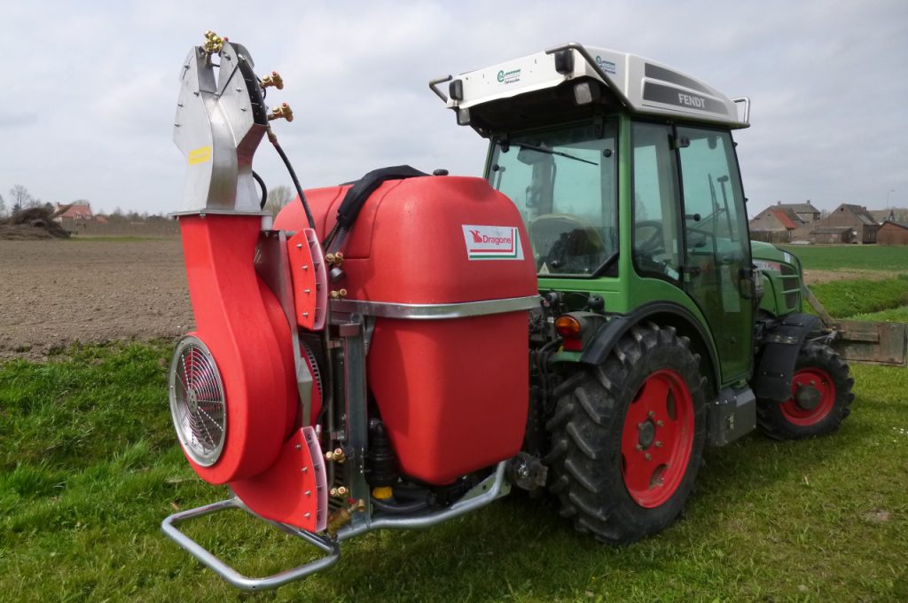 Dragone TAV 400 liter cross stream sprayer