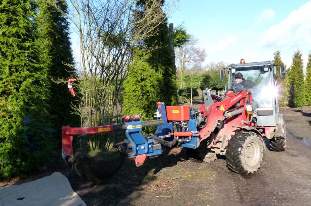 Pazzaglia FZ-110 root balling machine mounting unit