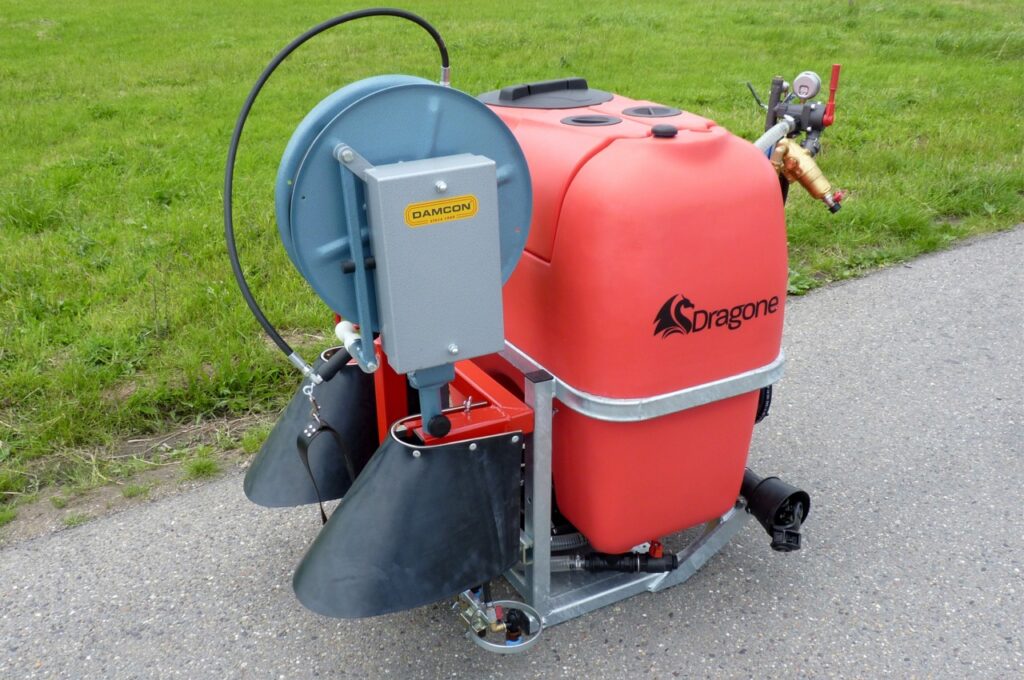 GR-300 weed sprayer with hose reel and weed spray bar