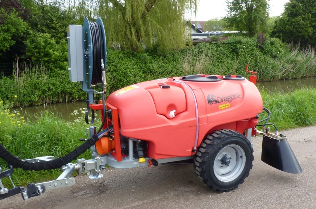 GR-600 trailed tractor weed sprayer