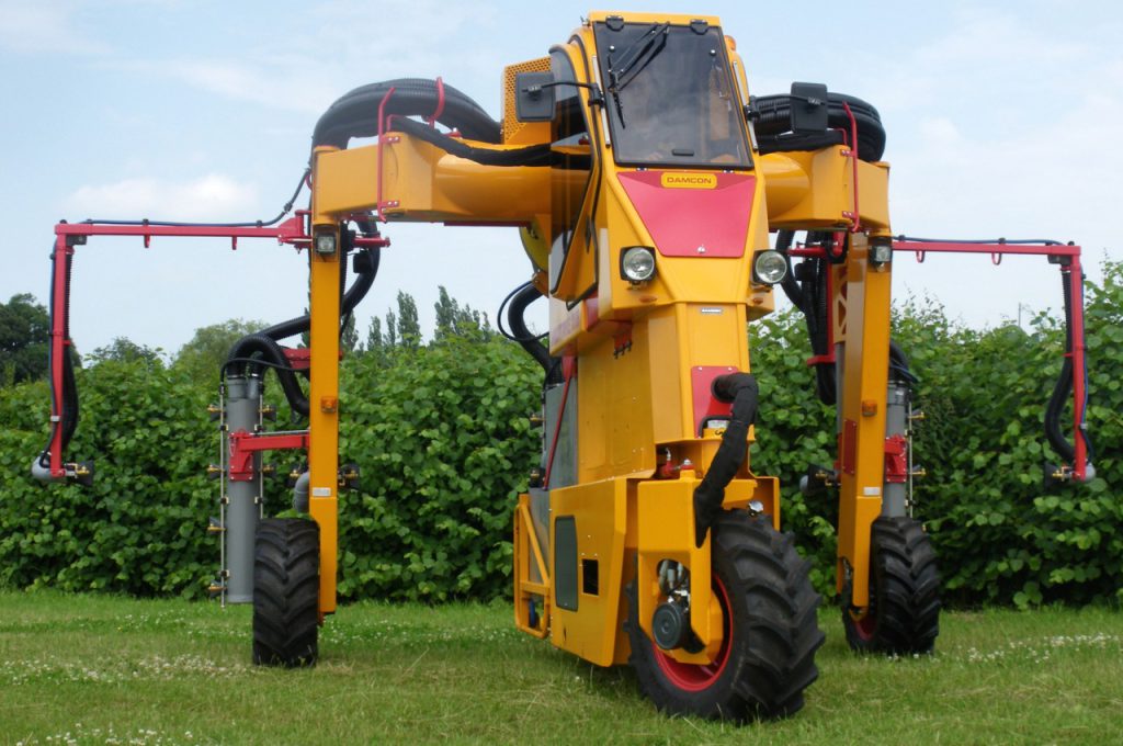 HWD-395 - Multitrike high clearance tractor for strawberries