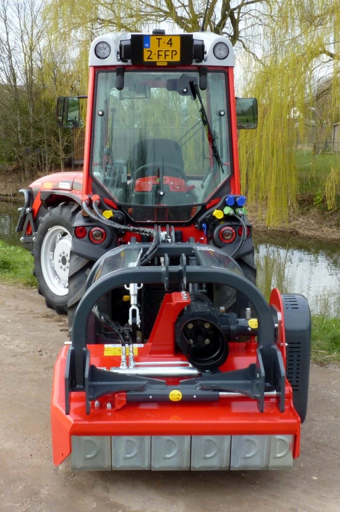 Hydraulic width adjustment