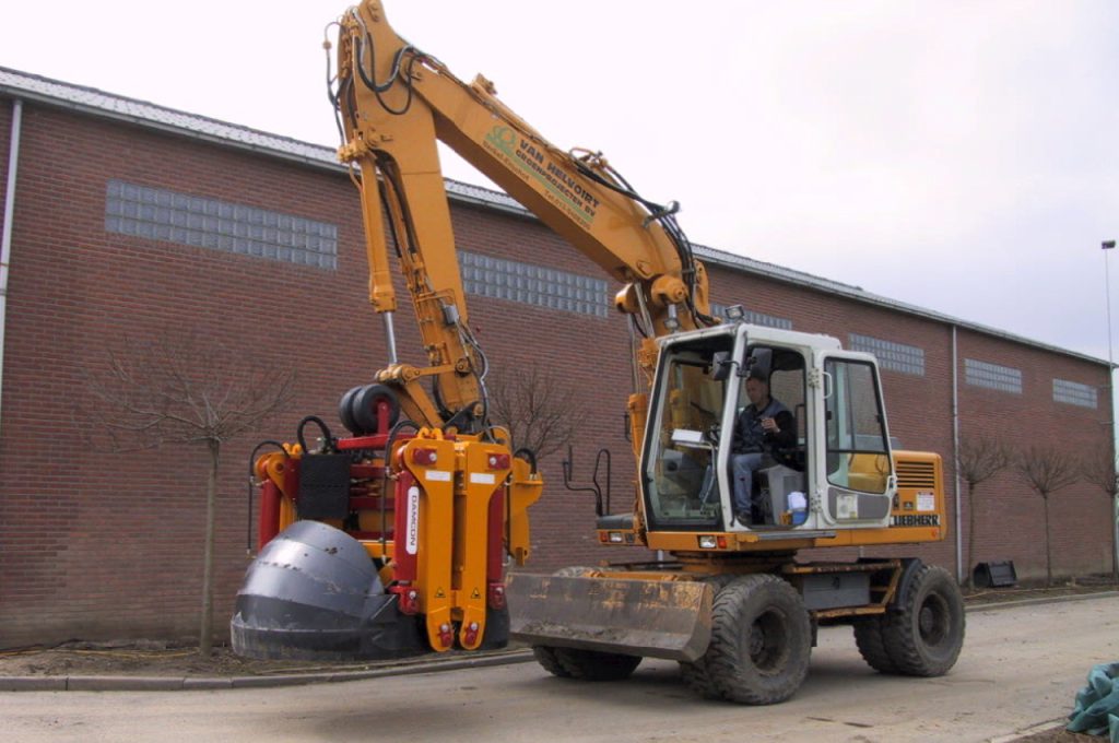 KLR-2000 2M tree transplanter