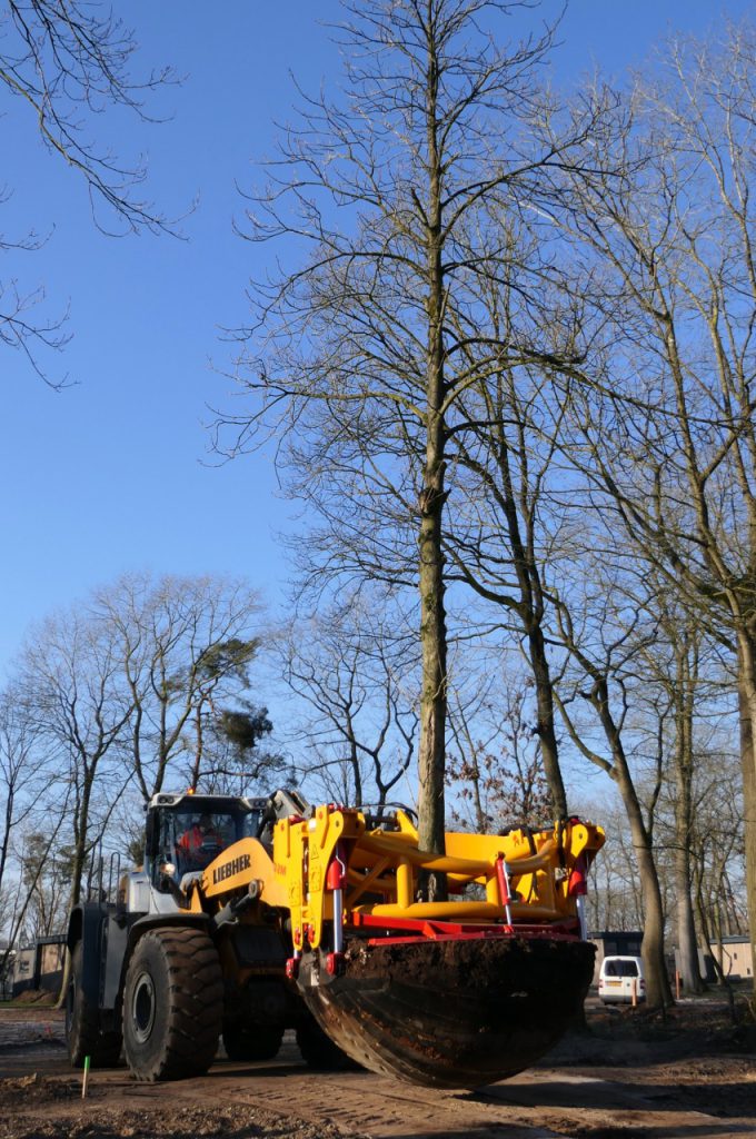 KLR-3000 2M tree transplanter