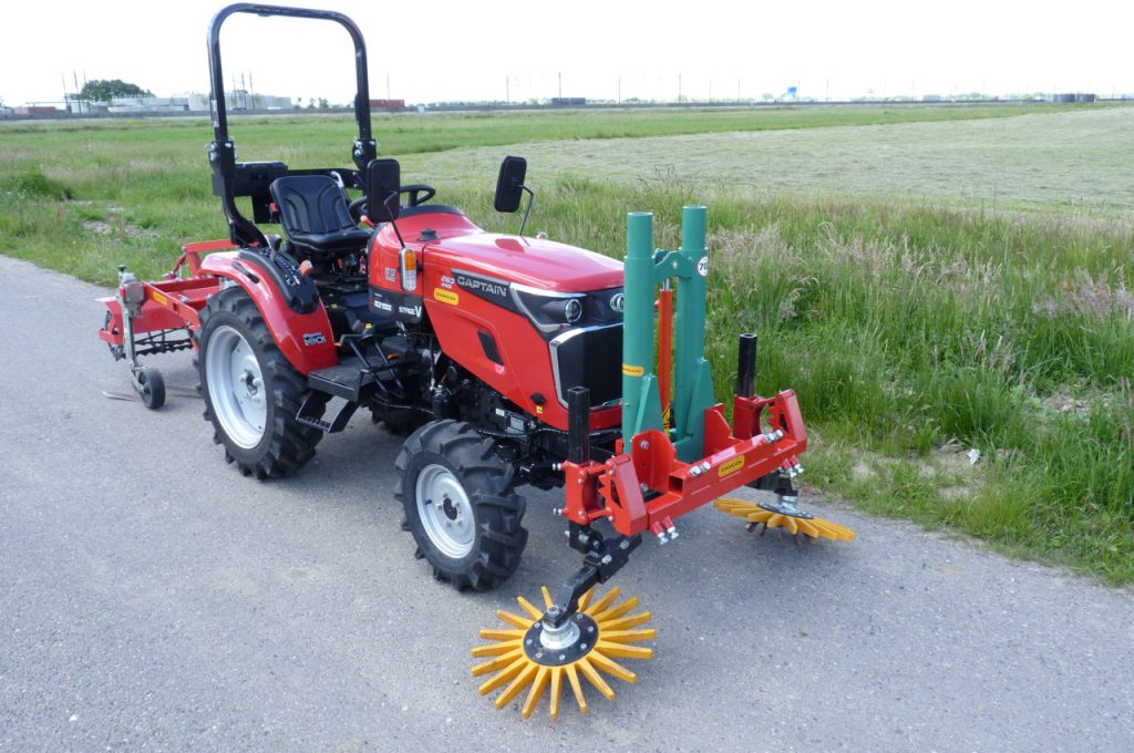 VA 50 P finger weeder