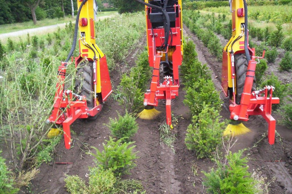Weed brushes - Multitrike high clearance tractor for shrubs and conifers