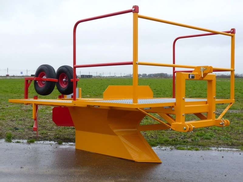 Plant machine PL-40 VS for hard and stony ground