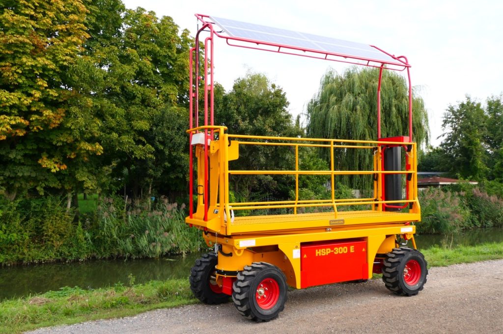 Solar panels on HSP-300 E