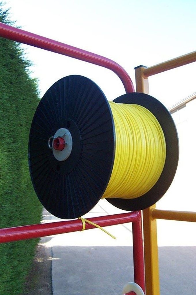 Holder for tying tube - Pruning platform option