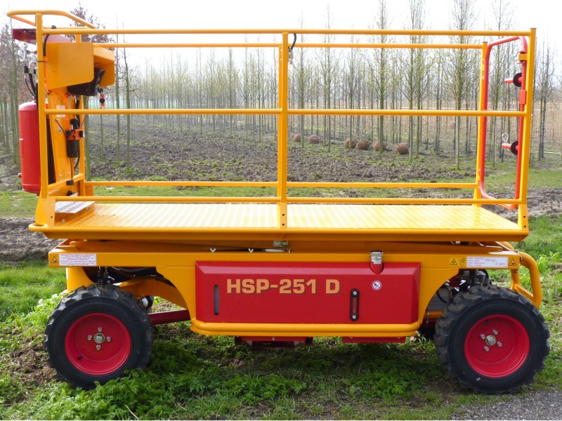 HSP-251 D diesel pruning platform