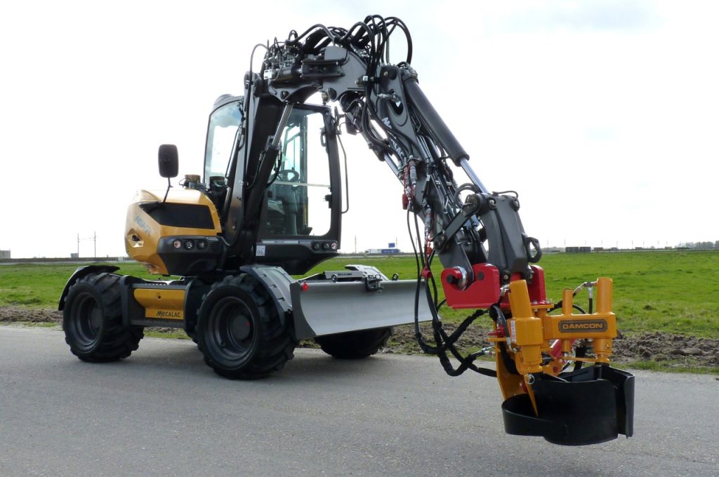 KLR-300M ST on Mecalac 7MWR