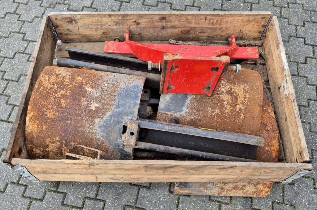 604019 KLR-700 HM with set of spades 60 + 70 cm with mounting frame for Fendt narrow track tractor