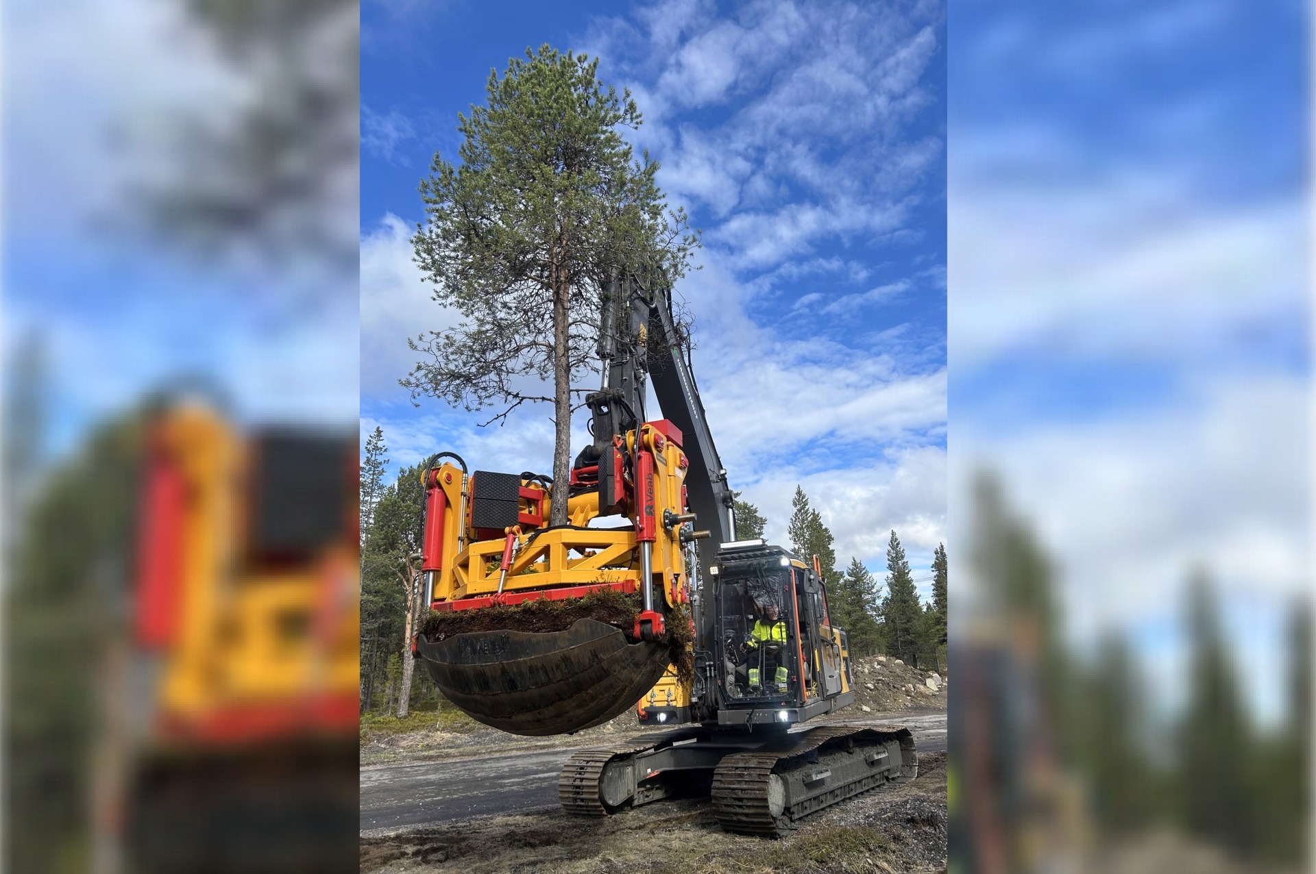Track Loader Tree Damcon KLR-2000 2M in action during the creation of a new park - Damcon ...